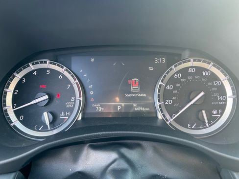 Used 2022 Toyota Highlander XLE image 14