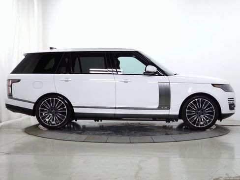 Used 2020 Land Rover Range Rover Long Wheelbase HSE image 10