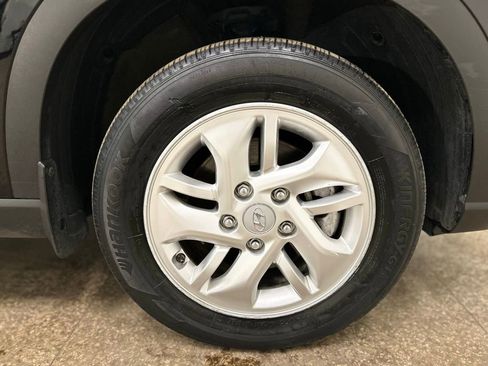 Used 2023 Hyundai Venue SE image 20