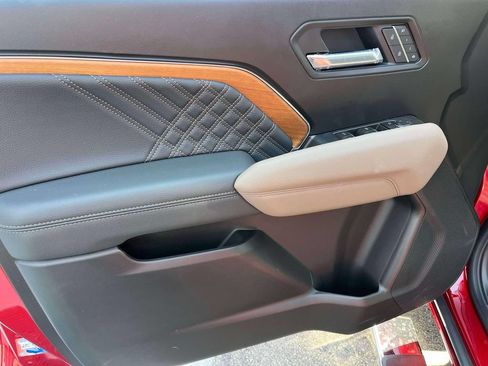 New 2026 GMC Canyon Denali AWD/4WD image 18