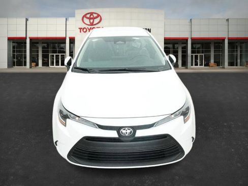 New 2026 Toyota Corolla LE image 2