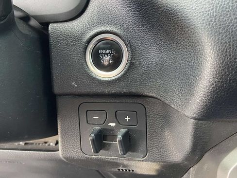 Used 2023 Toyota Tundra SR5 w/ SR5 Convenience Package AWD/4WD image 30