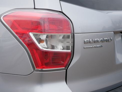 Used 2015 Subaru Forester 2.5i Limited image 17