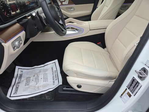 Used 2025 Mercedes-Benz GLE 450 4MATIC image 18