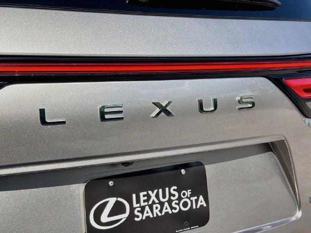 Used 2023 Lexus LX 600 F Sport w/ Accessory Package (A2) AWD/4WD image 11