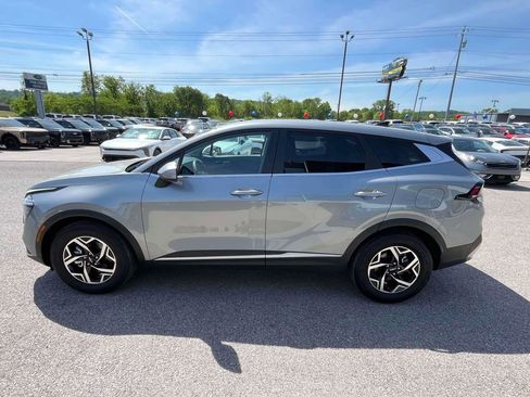 Used 2024 Kia Sportage LX FWD image 29