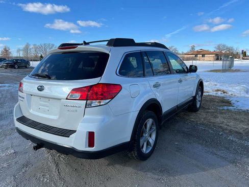 Used 2013 Subaru Outback 2.5i Limited w/ Special Appearance Pkg image 8