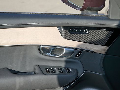 New 2026 Volvo XC90 B6 Plus w/ Protection Package image 11