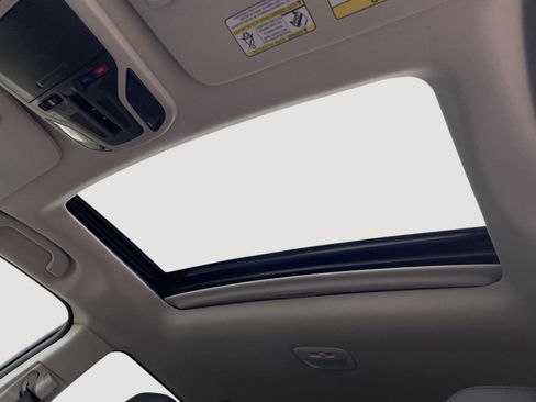 Used 2025 Subaru Outback Onyx Edition image 21