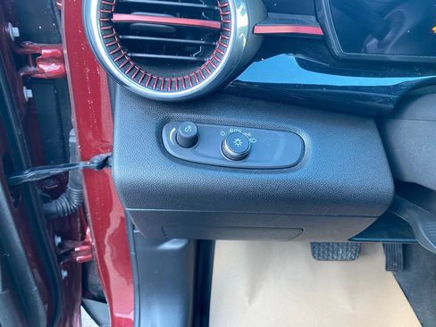 Used 2024 Chevrolet Trax RS w/ Driver Confidence Package image 12