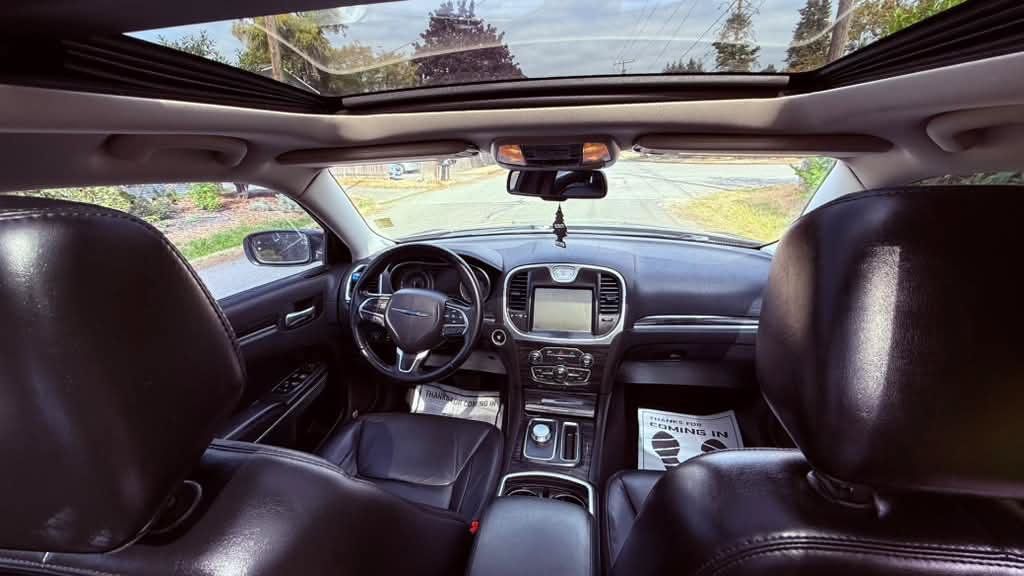Used 2016 Chrysler 300 Limited RWD image 15