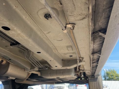 Used 2018 Dodge Journey SE image 30