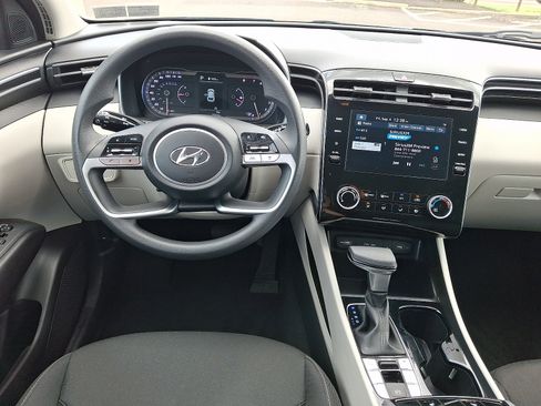 Certified 2023 Hyundai Tucson SEL AWD/4WD image 11
