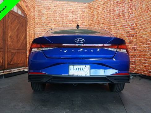 Used 2023 Hyundai Elantra SEL w/ Convenience Package image 6