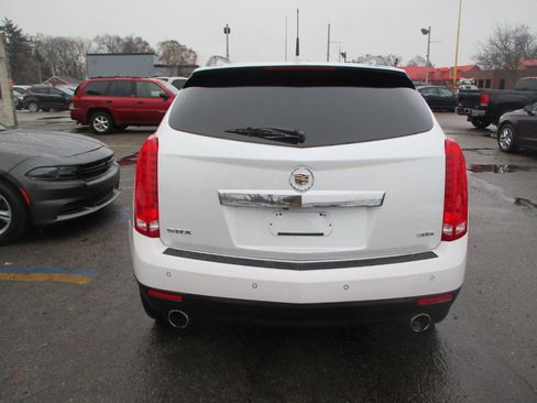 Used 2012 Cadillac SRX Luxury FWD image 4