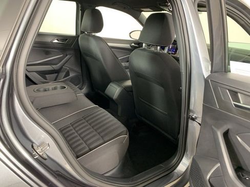 Used 2022 Volkswagen Jetta Sport image 34