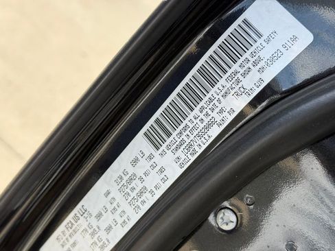 Used 2016 RAM 1500 Laramie w/ Convenience Group image 11