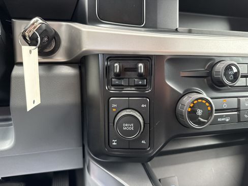Used 2024 Ford F250 XLT w/ 360-Degree Camera Package AWD/4WD image 22
