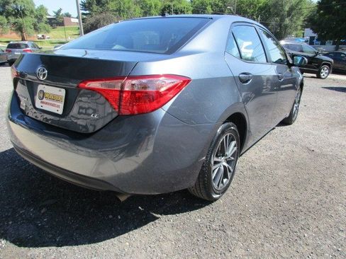 Used 2018 Toyota Corolla LE w/ LE Premium Package FWD image 10