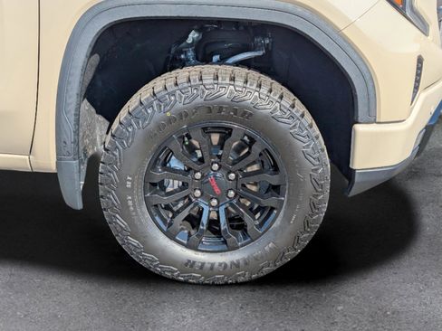 Used 2023 GMC Sierra 1500 AT4X image 6