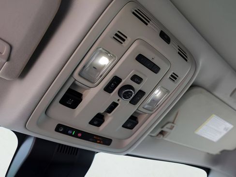 Used 2023 GMC Yukon XL Denali w/ Denali Reserve Package RWD image 22