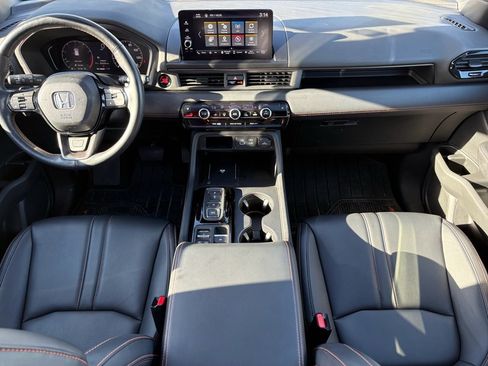 Certified 2024 Honda Pilot TrailSport image 2