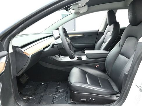 Used 2022 Tesla Model 3 Long Range image 11