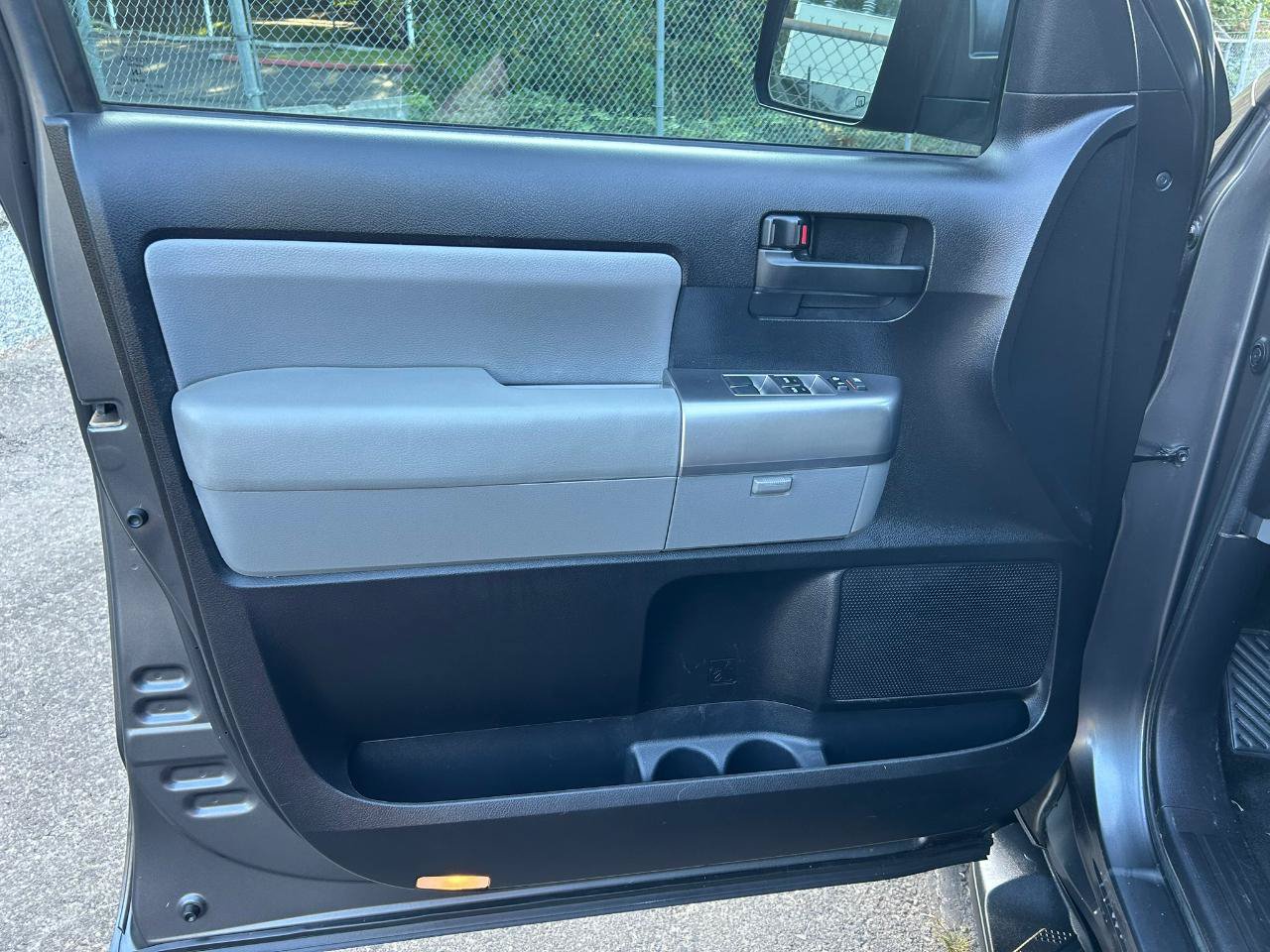 Used 2018 Toyota Sequoia SR5 w/ Premium Package AWD/4WD image 11
