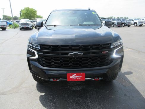 Used 2023 Chevrolet Tahoe Z71 w/ Luxury Package AWD/4WD image 13