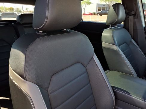 Certified 2020 Volkswagen Atlas Cross Sport SEL Premium image 11