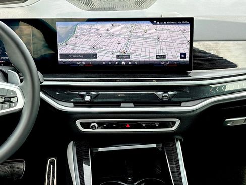 Used 2025 BMW X5 xDrive40i w/ M Sport Package image 14