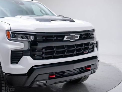 Used 2024 Chevrolet Silverado 1500 LT Trail Boss w/ Protection Package AWD/4WD image 12