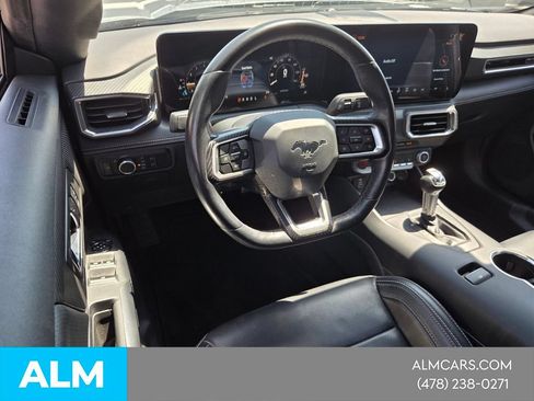 Used 2025 Ford Mustang Premium RWD image 4