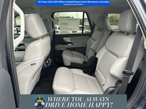 New 2026 Ford Expedition Active RWD image 20