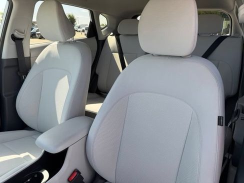 Used 2025 Hyundai Kona SEL FWD image 10