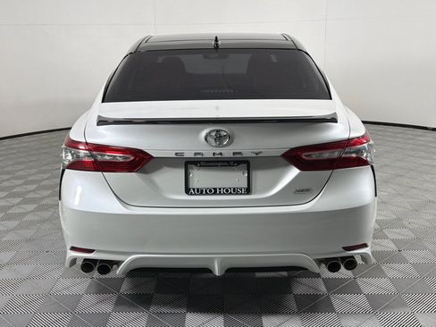 Used 2019 Toyota Camry XSE FWD image 6