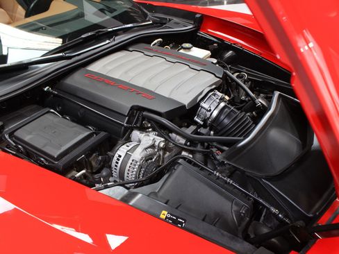 Used 2019 Chevrolet Corvette Stingray Convertible w/ 2LT Preferred Equipment Group image 32