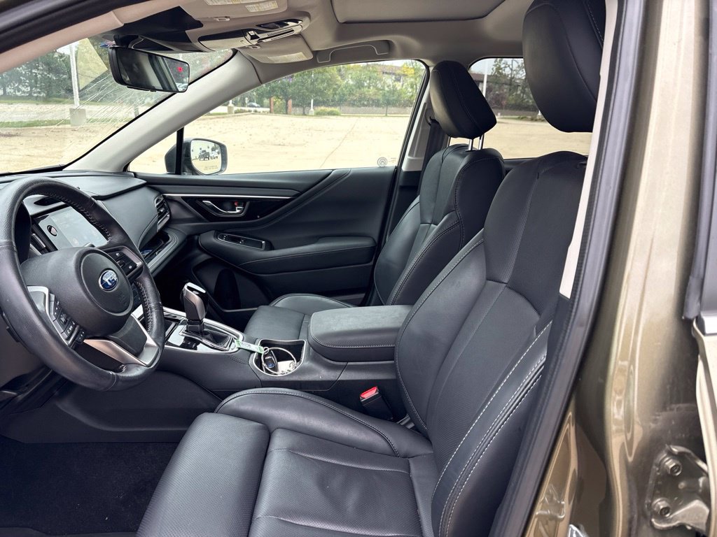 Used 2025 Subaru Outback Limited AWD/4WD image 10
