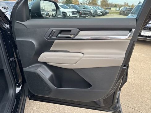 New 2026 GMC Terrain Elevation w/ Elevation Premium Package image 25