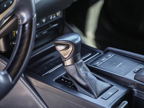 Used 2019 Lexus ES 350 w/ Accessory Package 2 FWD image 20