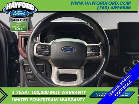 Used 2024 Ford Expedition Limited image 11