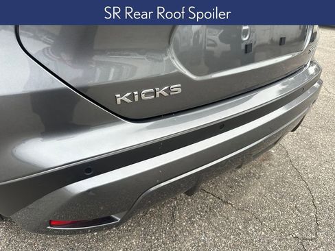 Used 2024 Nissan Kicks SR image 12