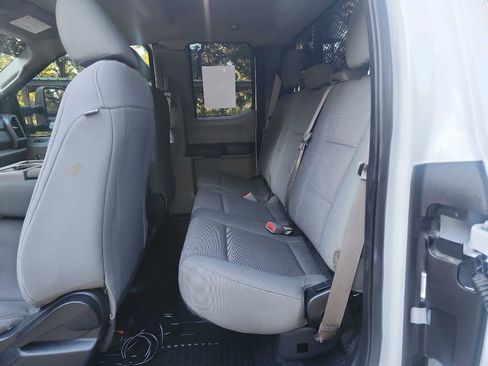 Used 2017 Ford F350 XL w/ Power Equipment Group AWD/4WD image 32