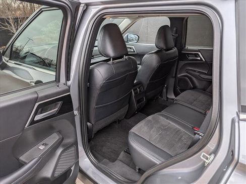 Used 2024 Mitsubishi Outlander SE image 22