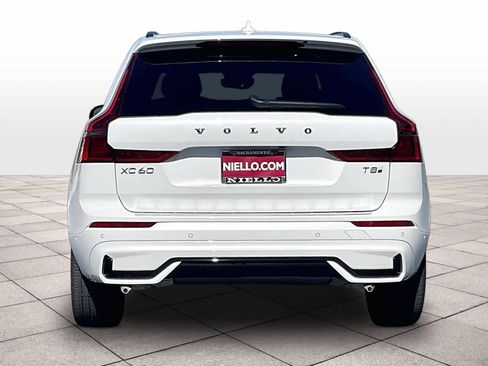 New 2026 Volvo XC60 T8 Plus w/ Climate Package AWD/4WD image 6