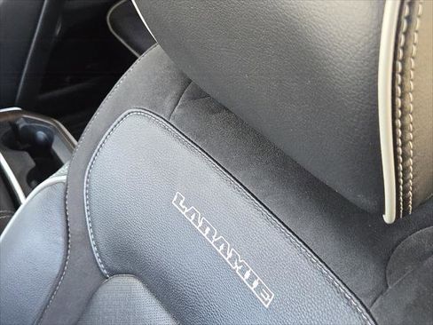 Certified 2022 RAM 1500 Laramie AWD/4WD image 17