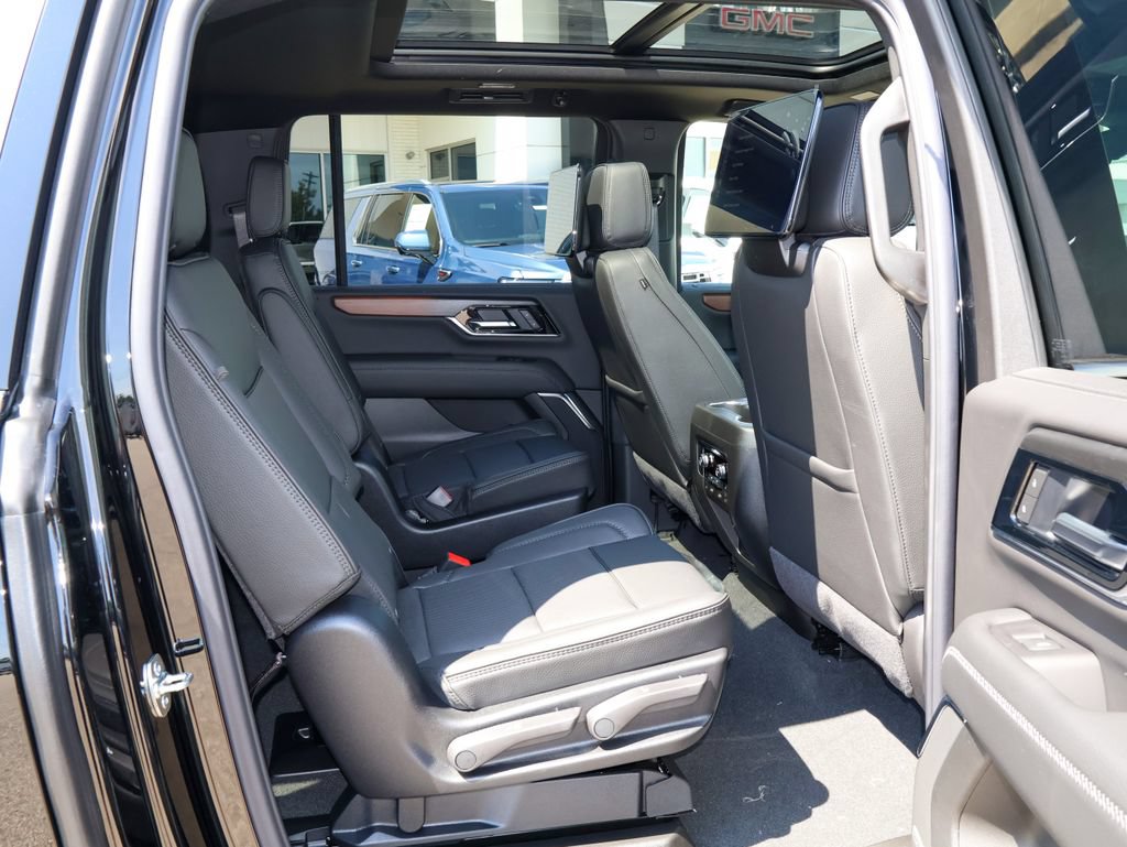 New 2026 GMC Yukon XL Denali w/ Denali Reserve Package AWD/4WD image 40