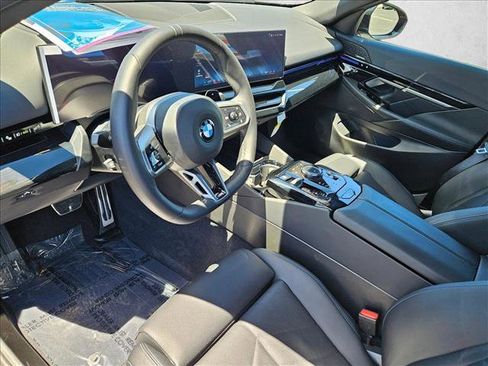 Used 2026 BMW 530i w/ M Sport Package RWD image 10