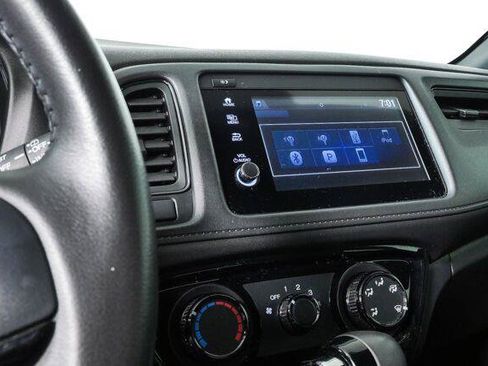 Used 2020 Honda HR-V Sport image 22