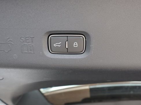 Used 2025 Lincoln Navigator Black Label AWD/4WD image 35